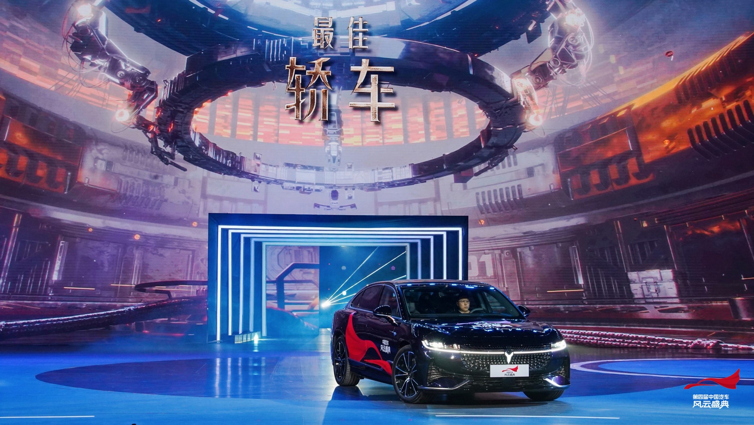 图片包含 蓝色, 桌子, 水, 巴士 描述已自动生成